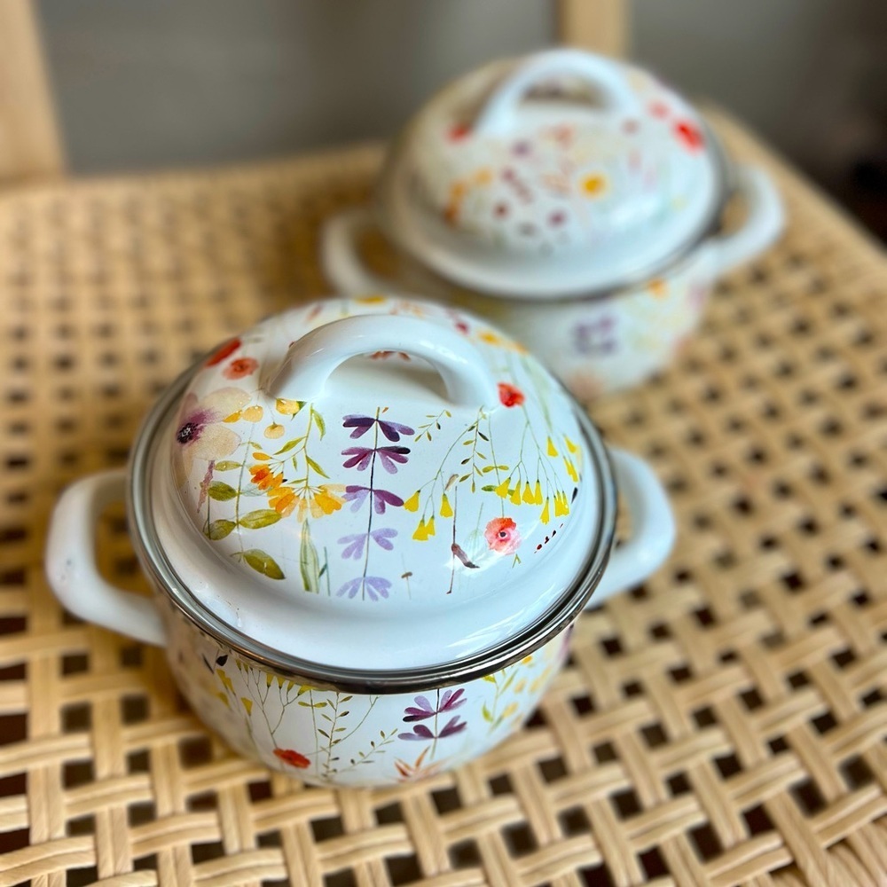 Set of 2 Crofton Enamel Floral Mini Pots – 1 Qt Each, Vintage-Inspired Aldi